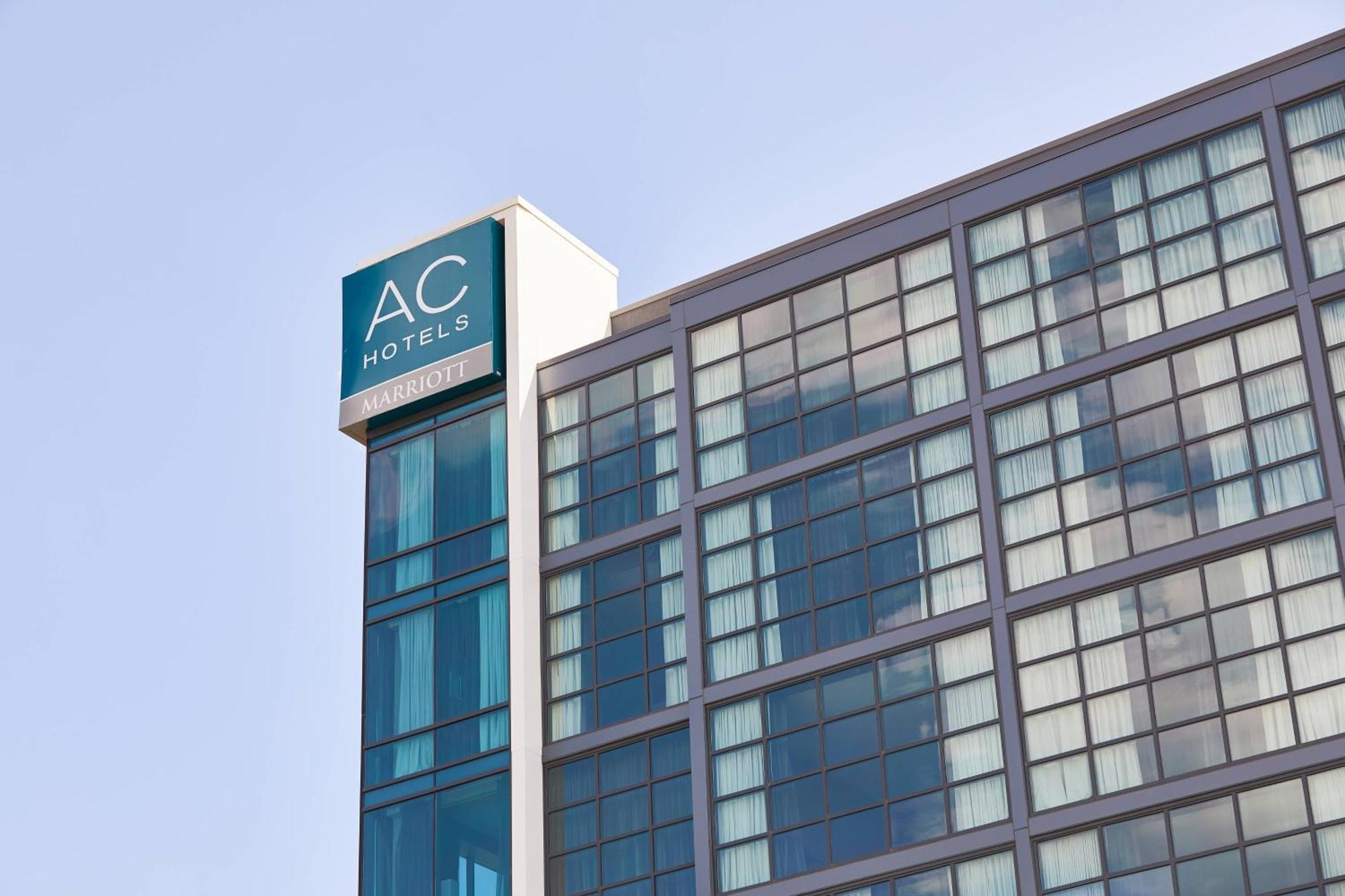 Ac Hotel By Marriott Huntsville Downtown Exterior photo